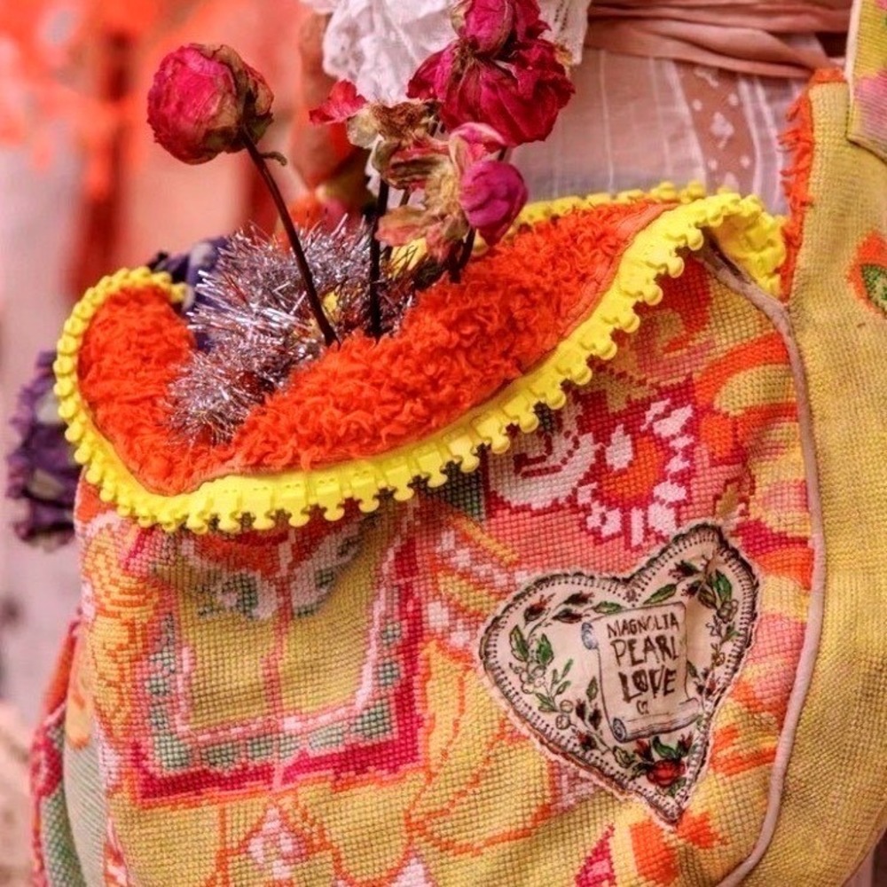 Magnolia Pearl Cirque Cross Stitch Oversized Bag Faux Fur Lining Yellow Zipper - Picture 9 of 17
